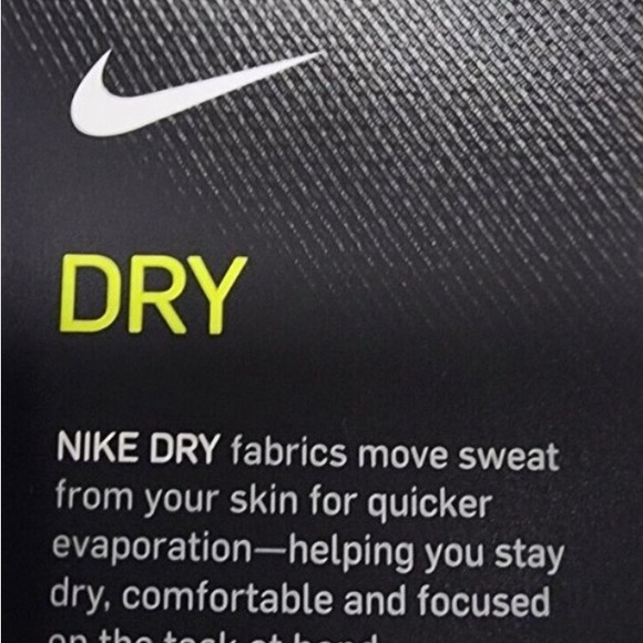 Nike Dri-Fit Dry half-Zip Red Jacket  Men’s Size Medium NWT - Picture 7 of 7